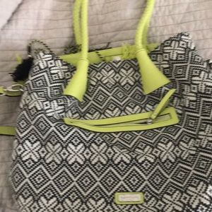 Jessica Simpson purse